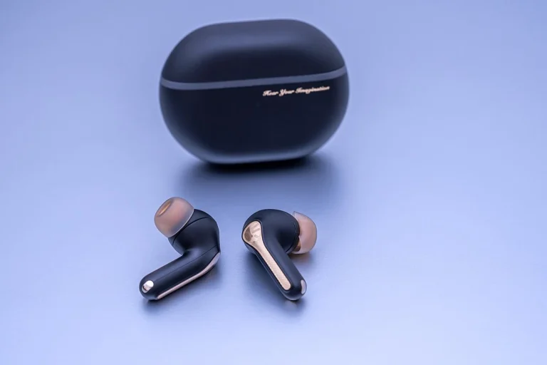 Reference photograph: Bluetooth Kopfhörer 10.jpg. Not verification of the exact planned product.
