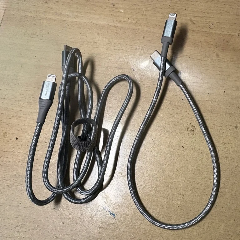 Reference photograph: Lightning USB type C cable - 1.jpg. Not verification of the exact planned product.