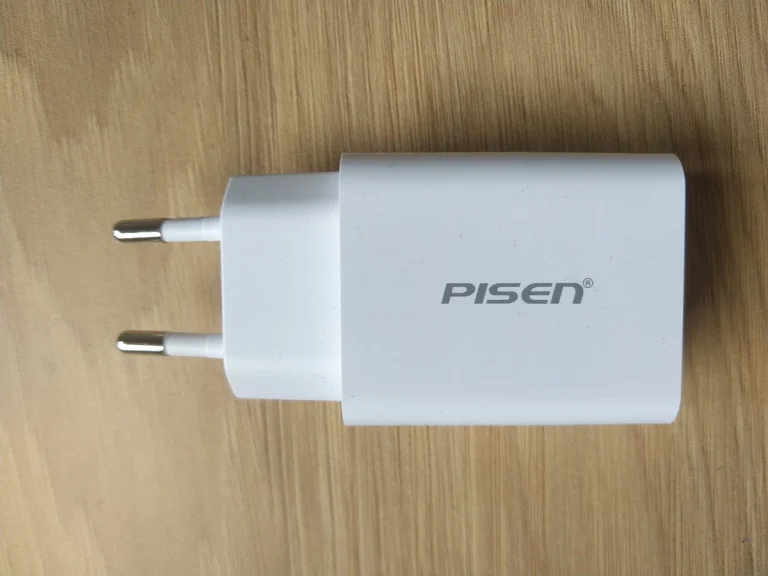 Reference photograph: Pisen MF-08EU 12W USB charger-0.jpg. Not verification of the exact planned product.
