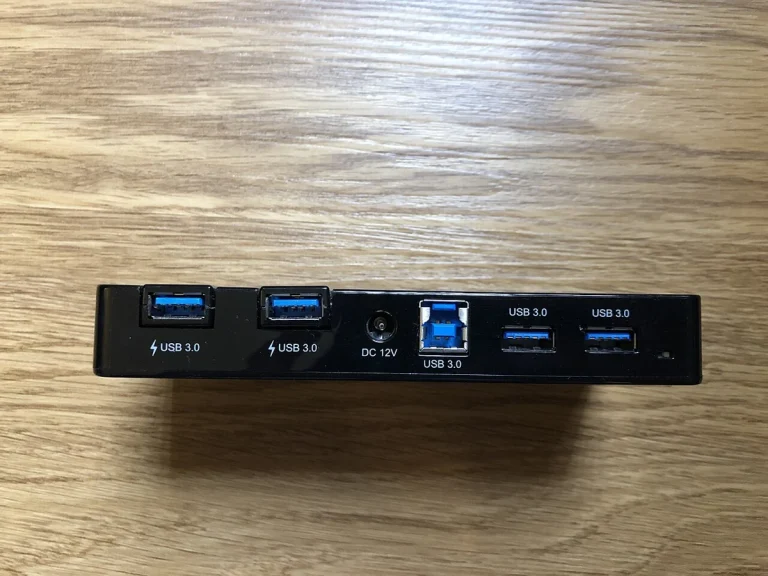 Reference photograph: USB hub 1 2019-02-16.jpg. Not verification of the exact planned product.