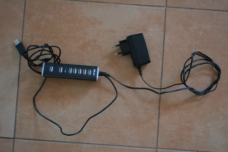 Reference photograph: USBHub7Powered 25.jpg. Not verification of the exact planned product.